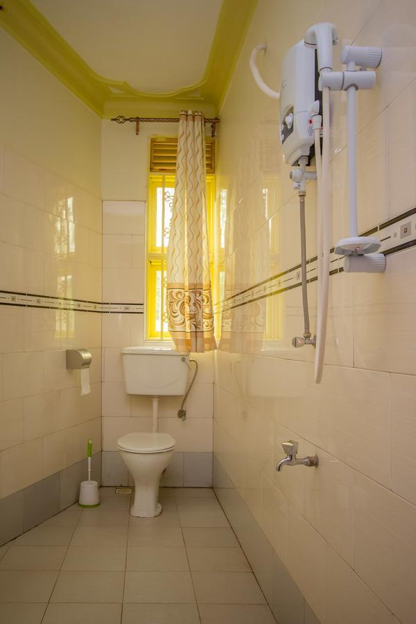 Heras Country Resort Kabale 외부 사진