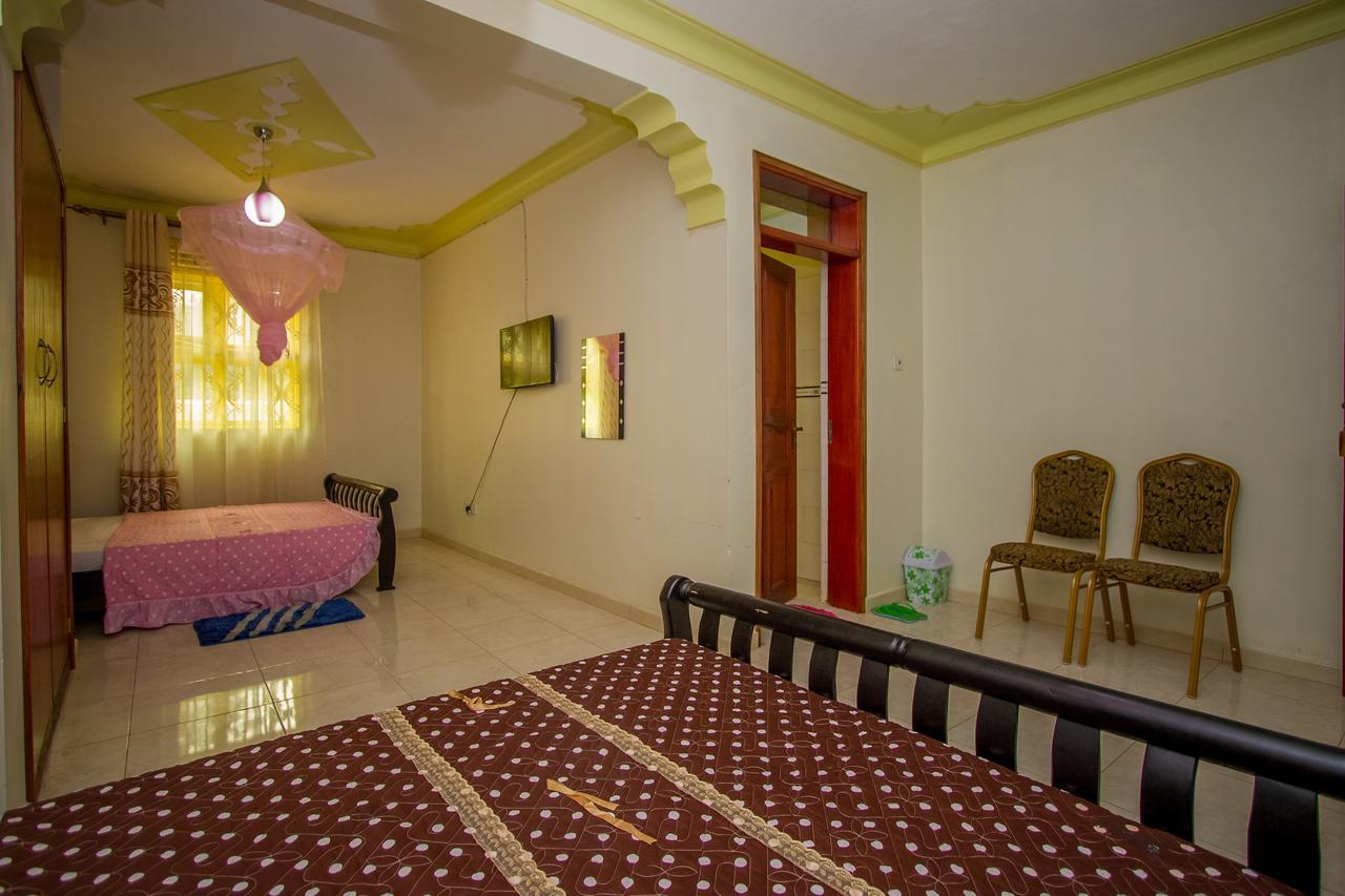 Heras Country Resort Kabale 외부 사진