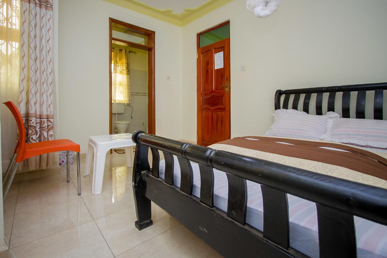 Heras Country Resort Kabale 외부 사진
