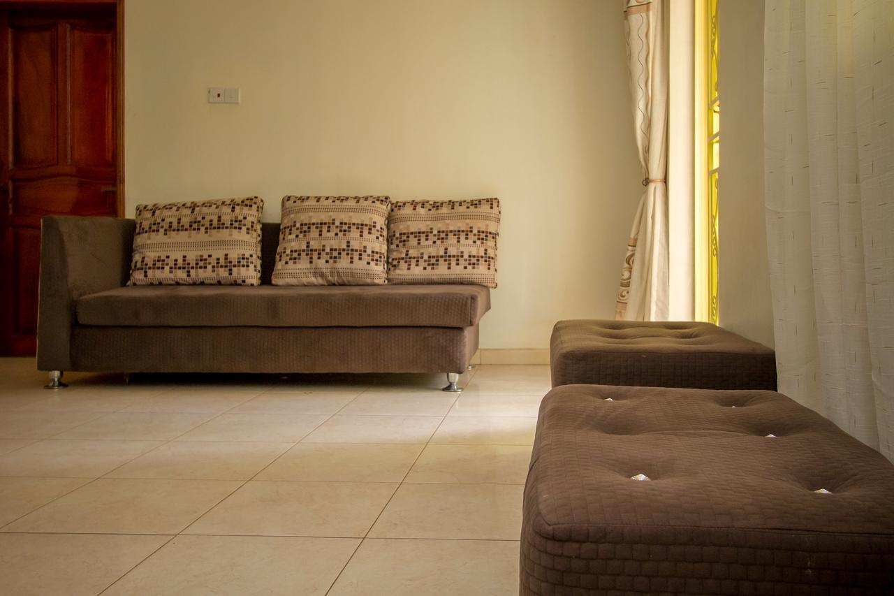 Heras Country Resort Kabale 외부 사진